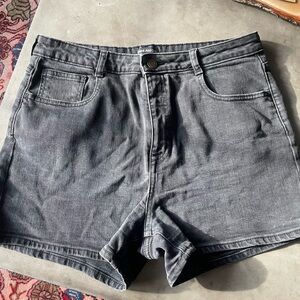 High-Rise Frank And Oak Black Denim Women’s Shorts